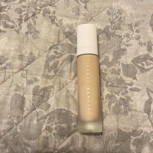 Fenty beauty pro filt’r soft matte foundation